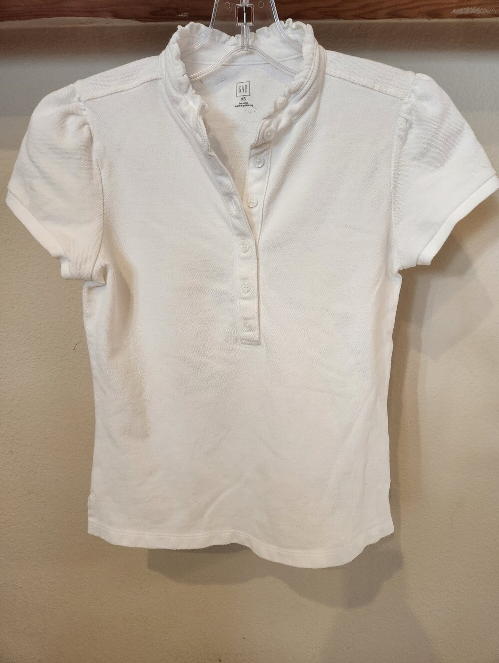 GAP White Short-Sleeve Ruffle Collar Sweet Polo Tee